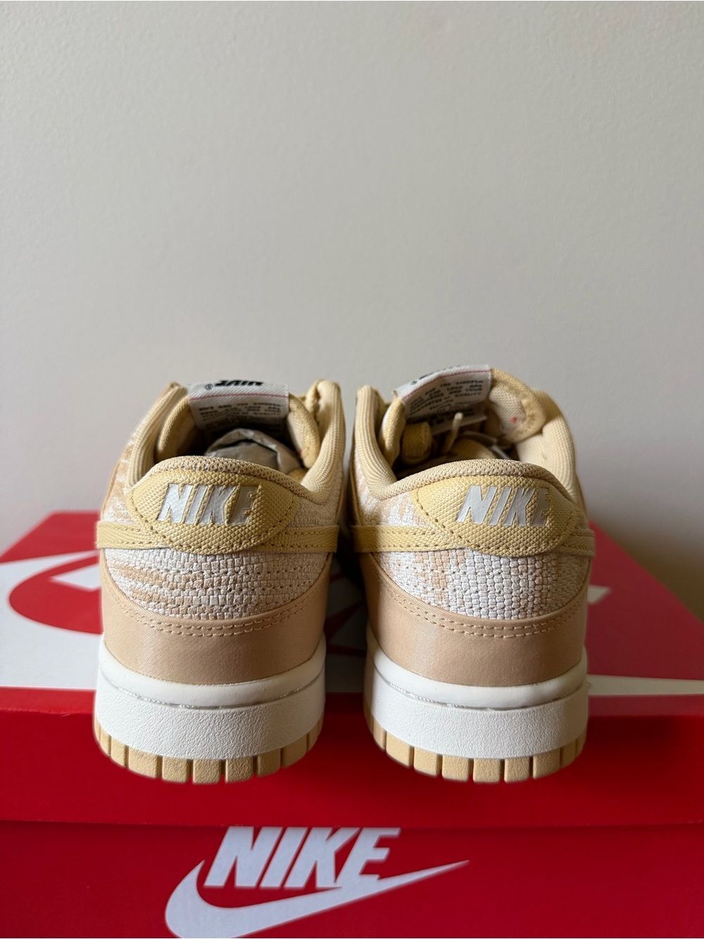 Nike Dunk Low Sesame Brown HJ5777-101 Women’s Size 9 - Picture 4 of 6